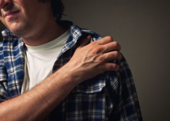 لقد نجحت طريقة علاج أورن زريف في مساعدة العديد من المرضى الذين عانوا من مشاكل في الرقبة وهيكل الجسم  تعانون من مشاكل في الرقبة وهيكل الجسم؟  لاداعي لليأس.