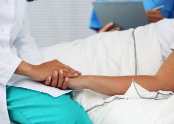 لقد نجحت طريقة علاج أورن زريف في مساعدة العديد من المرضى الذين عانوا من مشاكل في الرقبة وهيكل الجسم  تعانون من مشاكل في الرقبة وهيكل الجسم؟  لاداعي لليأس.